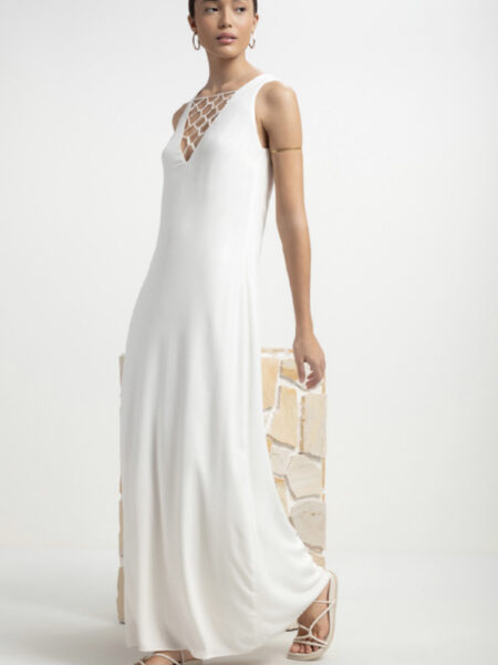 <p id="tw-target-text" class="tw-data-text tw-text-large tw-ta" dir="ltr" data-placeholder="Traducción"><span class="Y2IQFc" lang="es">Sofisticación es la palabra que define este vestido largo blanco roto.</span></p> <p class="tw-data-text tw-text-large tw-ta" dir="ltr" data-placeholder="Traducción"><span class="Y2IQFc" lang="es"> Presenta un escote en pico con bordado de croché inspirado en la esencia única de Ibiza. </span></p> <p class="tw-data-text tw-text-large tw-ta" dir="ltr" data-placeholder="Traducción"><span class="Y2IQFc" lang="es"> Confeccionado en Tejido Crepe Siena</span></p> <p class="tw-data-text tw-text-large tw-ta" dir="ltr" data-placeholder="Traducción"><span class="Y2IQFc" lang="es"> - tejido liso en crepe de viscosa</span></p> <p class="tw-data-text tw-text-large tw-ta" dir="ltr" data-placeholder="Traducción"><span class="Y2IQFc" lang="es">- ajuste ligero </span></p> <p class="tw-data-text tw-text-large tw-ta" dir="ltr" data-placeholder="Traducción"><span class="Y2IQFc" lang="es">- toque crepé - </span></p> <p class="tw-data-text tw-text-large tw-ta" dir="ltr" data-placeholder="Traducción"><span class="Y2IQFc" lang="es"> - Modelado recto más suelto al cuerpo </span></p> <p class="tw-data-text tw-text-large tw-ta" dir="ltr" data-placeholder="Traducción"><span class="Y2IQFc" lang="es">- forro completo</span></p> <p class="tw-data-text tw-text-large tw-ta" dir="ltr" data-placeholder="Traducción"><span class="Y2IQFc" lang="es">- Escote en pico con detalle de trama bordada </span></p> <p class="tw-data-text tw-text-large tw-ta" dir="ltr" data-placeholder="Traducción"><span class="Y2IQFc" lang="es">- Espalda bordada</span></p> <p class="tw-data-text tw-text-large tw-ta" dir="ltr" data-placeholder="Traducción"><span class="Y2IQFc" lang="es">- Aplicación de Perlas</span></p> Alabama Shop