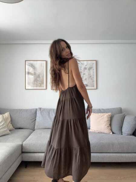 Vestido de tirantes. Tejido de algodón. Tirantes finos. Escote pico. Composición: 100% Algodón Hecho en Italia &nbsp; Alabama Shop