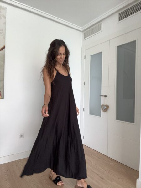 VESTIDO LARGO NEGRO PIEZAS MADERA