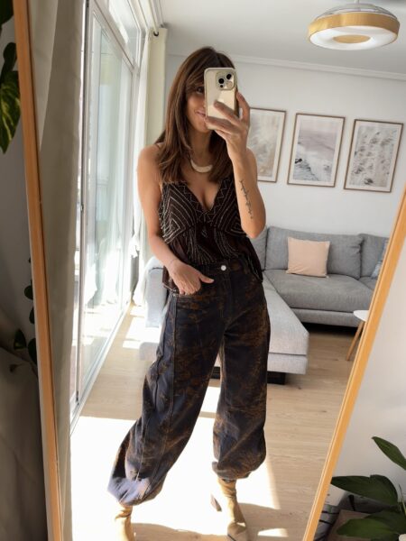 98% algodón, 2% poliéster. Alabama Shop