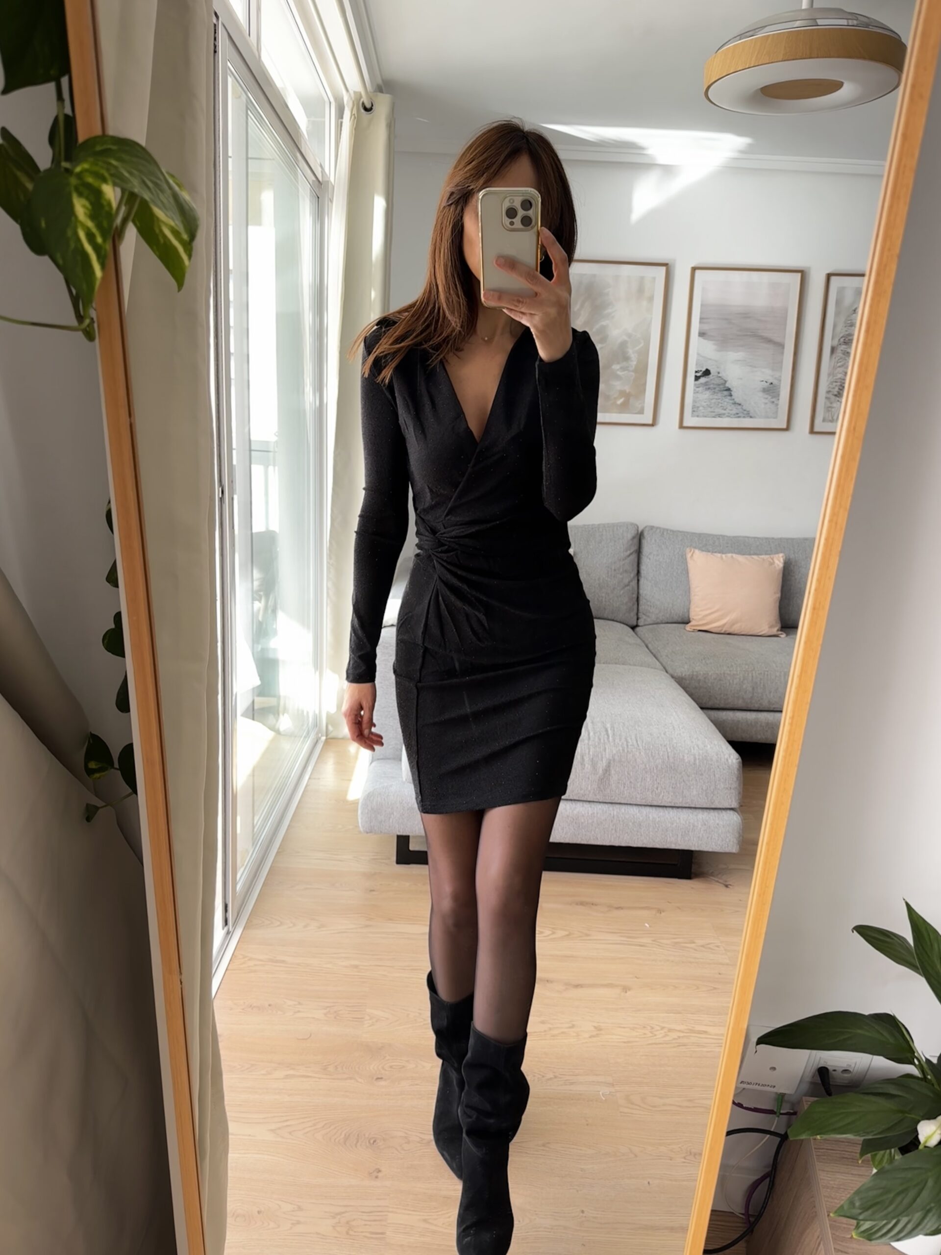 VESTIDO NEGRO MINI STRASS