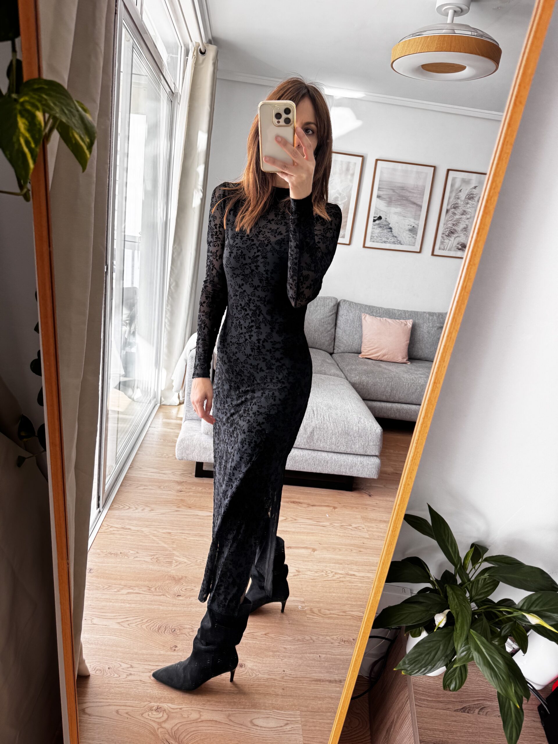 VESTIDO BLACK VELVET