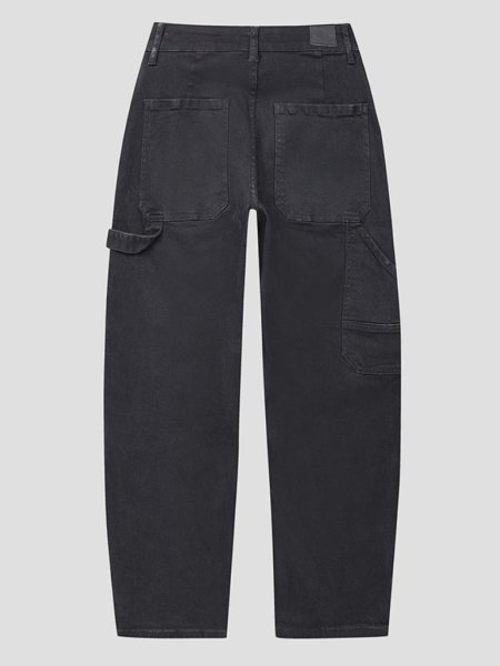 PANTALÓN TAPERED REGULAR NEGRO 3 Jean tapered slim balloon en color negro, con tiro medio-bajo y corte regular fit. Diseño cómodo y actual, con tejido elástico que se adapta al cuerpo sin perder forma. Un básico versátil para looks diarios con estilo. <strong>Composición:</strong> Algodón (69%), Poliéster (29,5%), Elastano (1,5%). Alabama Shop