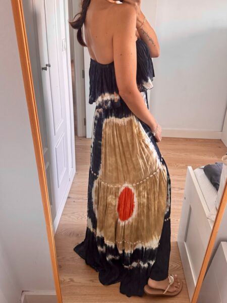 Vestido palabra de honor con nude de abeja engomado bajo volante. Detalles de conchas cosidas a mano. Talla única: 36 a 42 Alabama Shop
